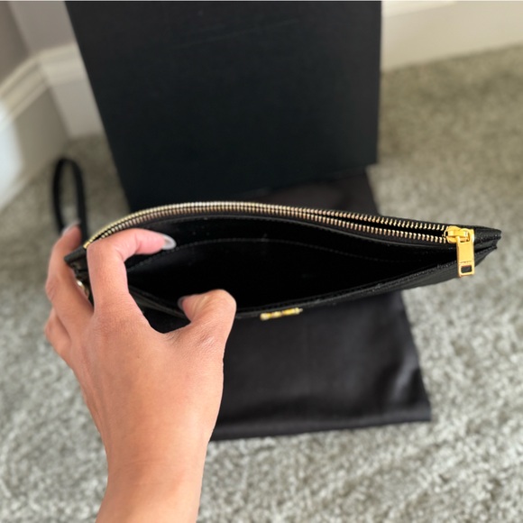 AUTHENTIC YSL CASSANDRE MATELASSÉ LARGE POUCH IN GRAIN DE POUDRE LEATHER - Picture 7 of 10